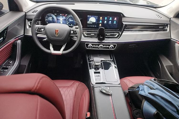 Used Hongqi HS5 2023 2.0T Qixiang Pro Edition Center Console