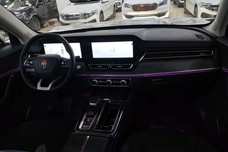 Used Hongqi HS5 2023 2.0T Four-Wheel Drive Flagship Pro Edition Center Console