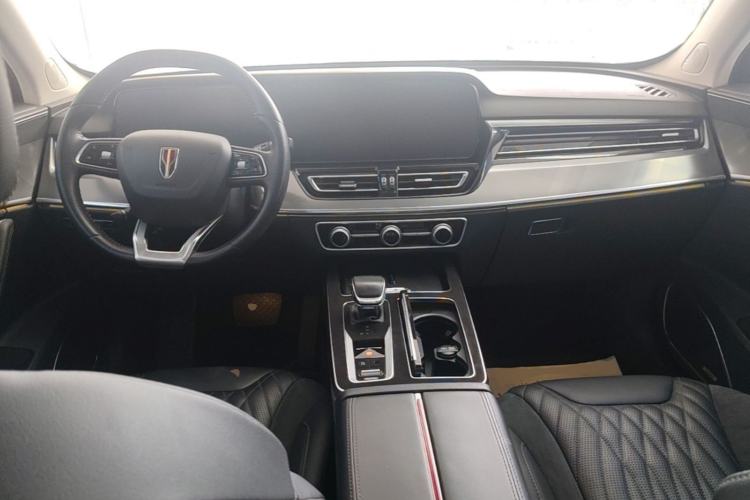 Used Hongqi HS5 2023 2.0T Four-Wheel Drive Flagship Pro Edition Center Console