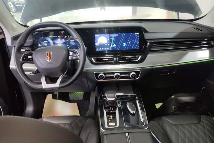 Used Hongqi HS5 2023 2.0T Four-Wheel Drive Flagship Pro Edition Center Console