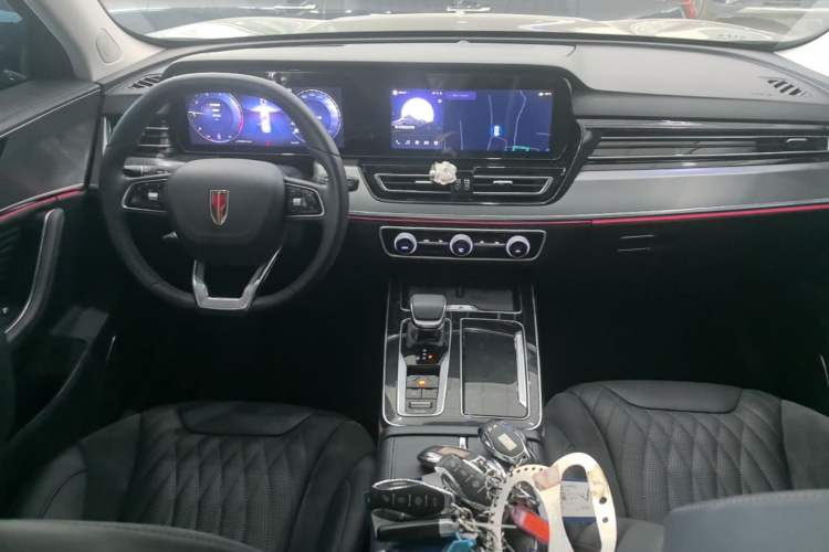 Used Hongqi HS5 2023 2.0T Qixiang Pro Edition Center Console