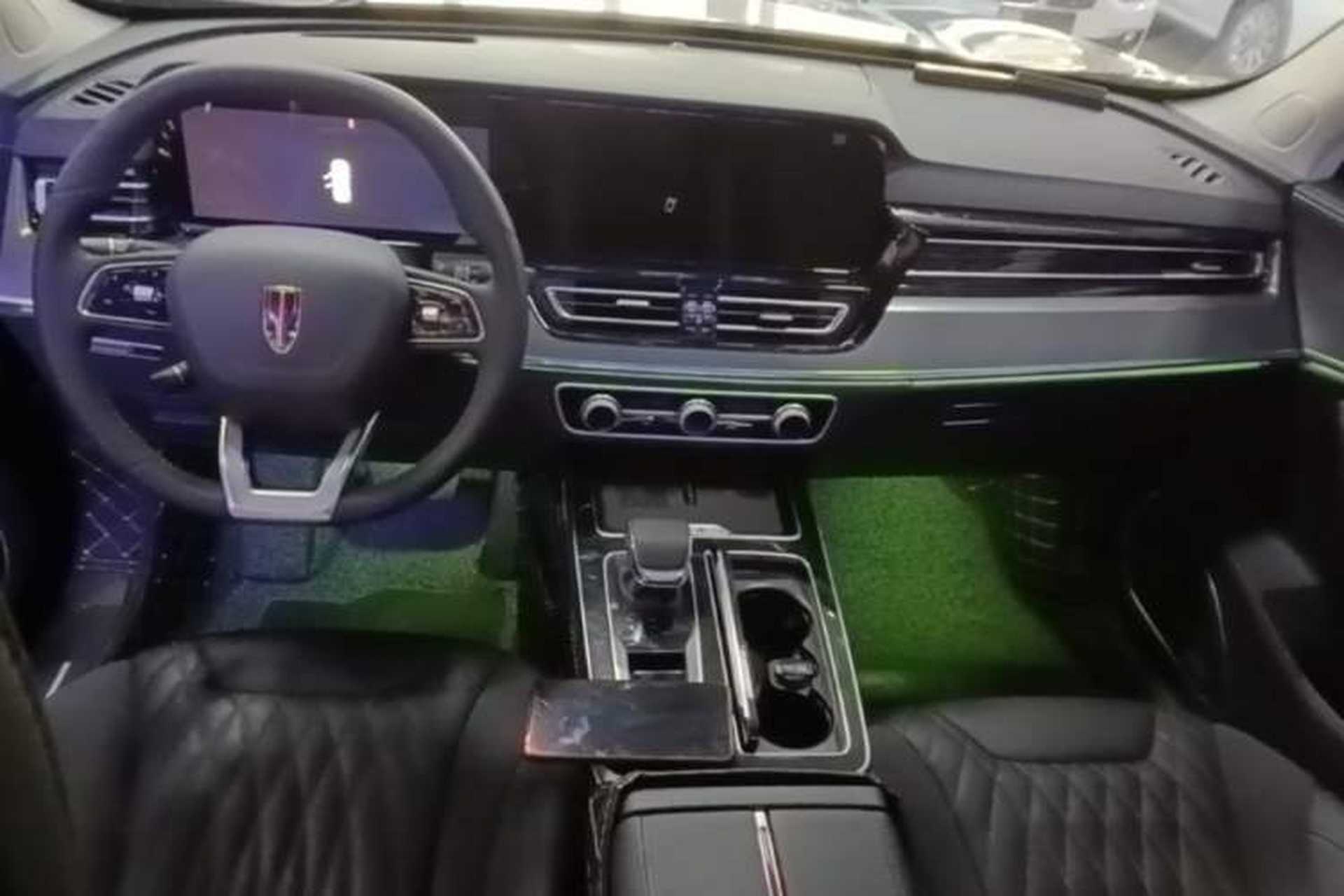 Used Hongqi HS5 2023 2.0T Qixiang Pro Edition Center Console