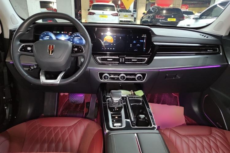 Used Hongqi HS5 2023 2.0T Four-Wheel Drive Flagship Pro Edition Center Console