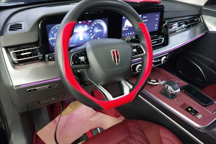 Used Hongqi HS5 2023 2.0T Four-Wheel Drive Flagship Pro Edition Center Console