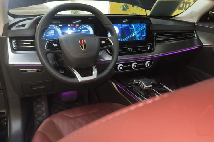 Used Hongqi HS5 2023 2.0T Qixiang Pro Edition Center Console