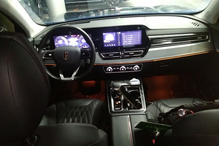 Used Hongqi HS5 2023 2.0T Qixiang Pro Edition Center Console