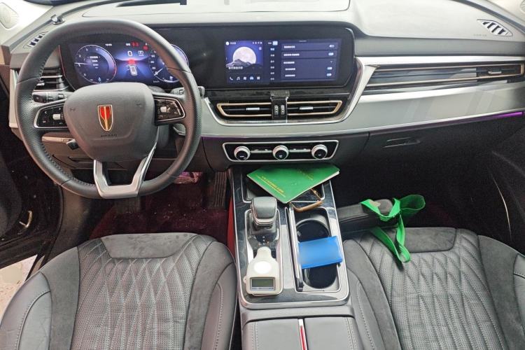 Used Hongqi HS5 2023 2.0T Qixiang Pro Edition Center Console