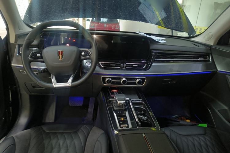 Used Hongqi HS5 2023 2.0T Qixiang Pro Edition Center Console