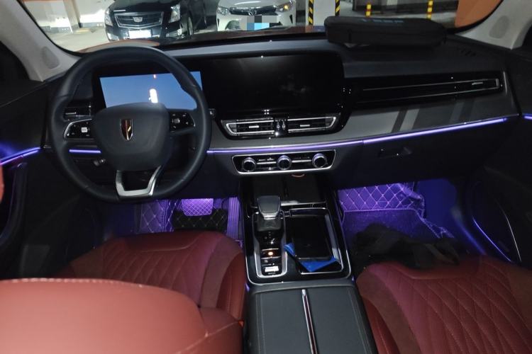 Used Hongqi HS5 2023 2.0T Qixiang Pro Edition Center Console