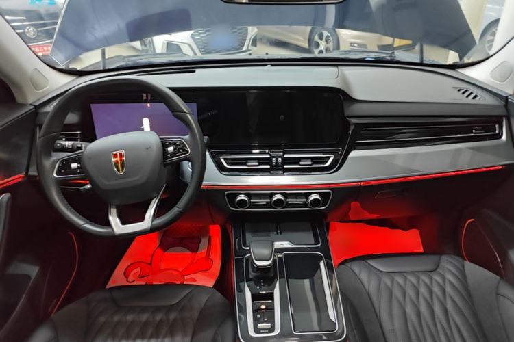 Used Hongqi HS5 2023 2.0T Qixiang Pro Edition Center Console