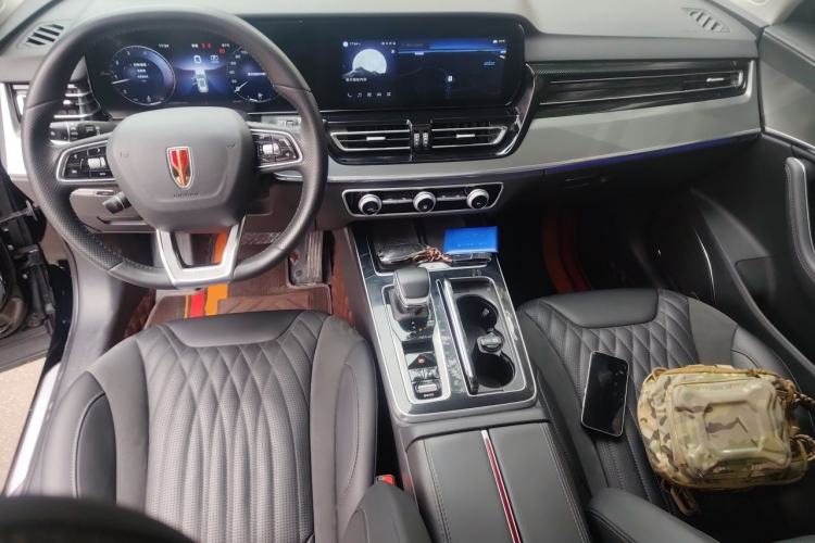 Used Hongqi HS5 2023 2.0T Qixiang Pro Edition Center Console