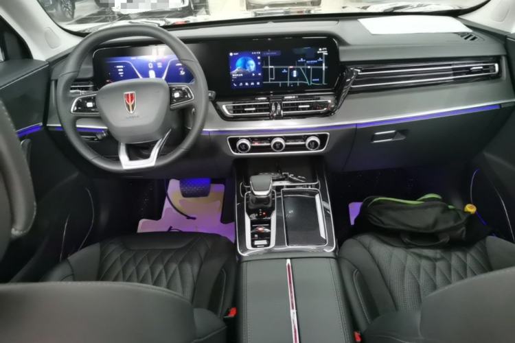 Used Hongqi HS5 2023 2.0T Qixiang Pro Edition Center Console