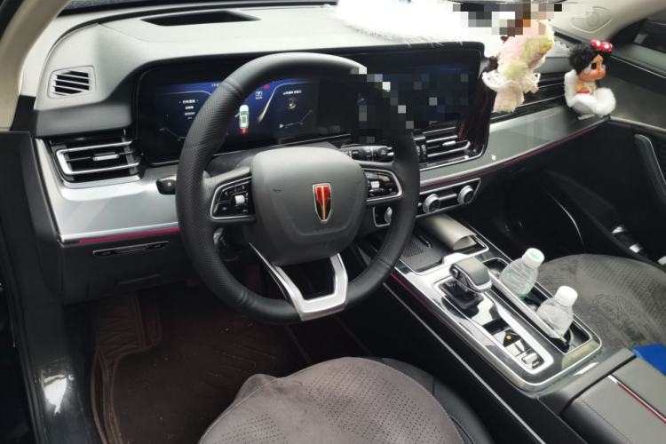 Used Hongqi HS5 2023 2.0T Qixiang Pro Edition Center Console