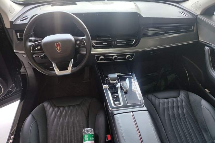 Used Hongqi HS5 2023 2.0T Four-Wheel Drive Flagship Pro Edition Center Console