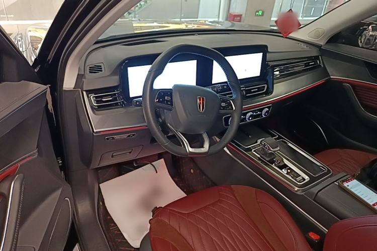 Used Hongqi HS5 2023 2.0T Qixiang Pro Edition Center Console