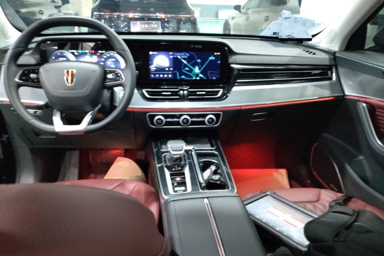 Used Hongqi HS5 2023 2.0T Four-Wheel Drive Flagship Pro Edition Center Console