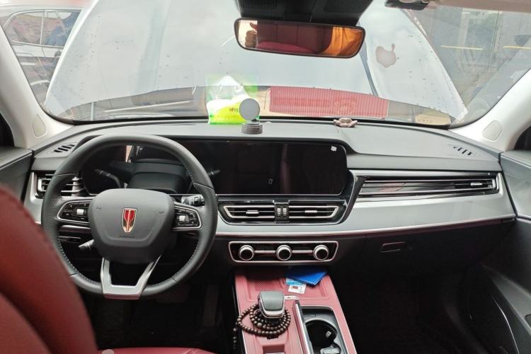 Used Hongqi HS5 2023 2.0T Qixiang Pro Edition Center Console