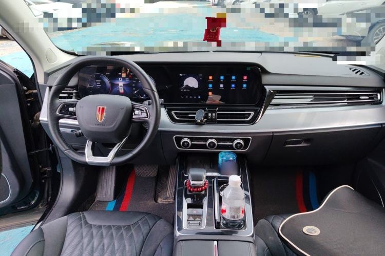 Used Hongqi HS5 2023 2.0T Qixiang Pro Edition Center Console
