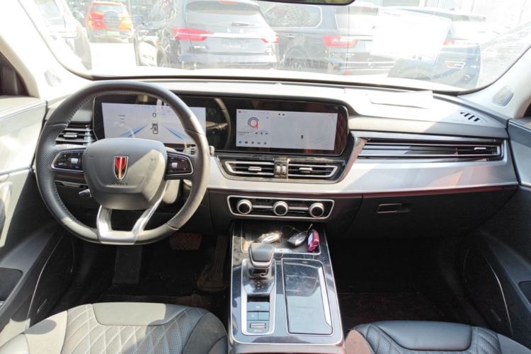 Used Hongqi HS5 2023 2.0T Qixiang Pro Edition Center Console