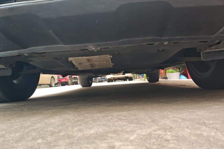 Used Hongqi HS5 2023 2.0T Qixiang Pro Edition Chassis Front