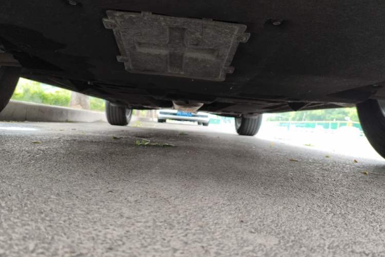 Used Hongqi HS5 2023 2.0T Qixiang Pro Edition Chassis Front