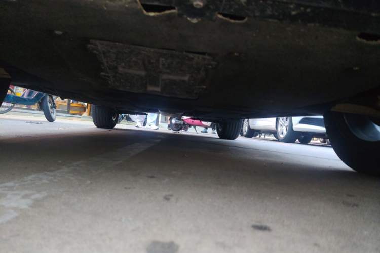 Used Hongqi HS5 2023 2.0T Qixiang Pro 500 000th Unit Commemorative Edition Chassis Front