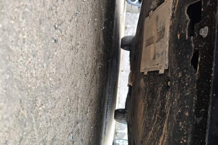 Used Hongqi HS5 2023 2.0T Qixiang Pro Edition Chassis Front