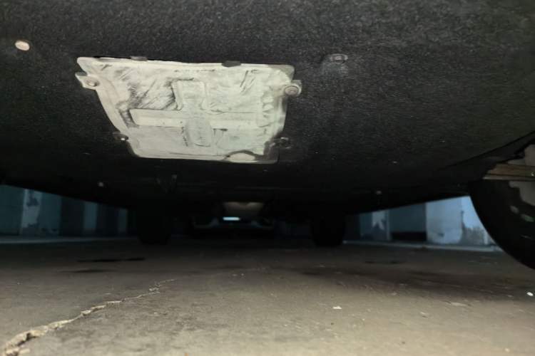 Used Hongqi HS5 2023 2.0T Qixiang Pro Edition Chassis Front