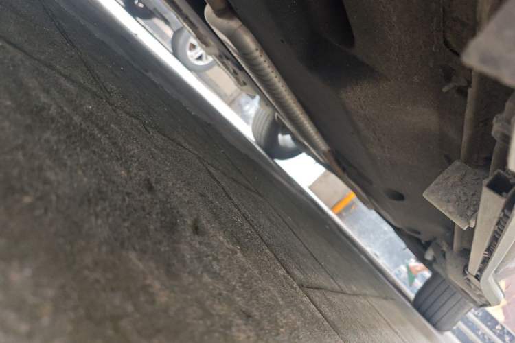 Used Hongqi HS5 2023 2.0T Qixiang Pro Edition Chassis Front Left