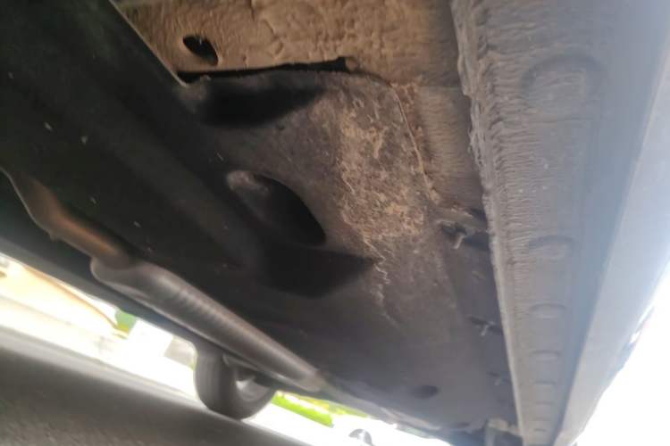 Used Hongqi HS5 2023 2.0T Qixiang Pro Edition Chassis Front Left