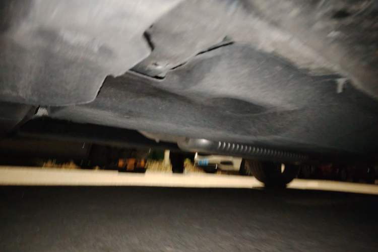 Used Hongqi HS5 2023 2.0T Qixiang Pro Edition Chassis Front Left