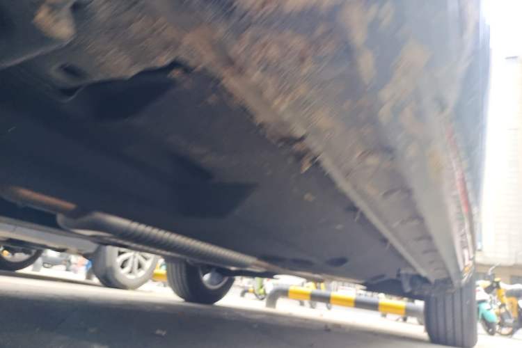 Used Hongqi HS5 2023 2.0T Qixiang Pro Edition Chassis Front Left