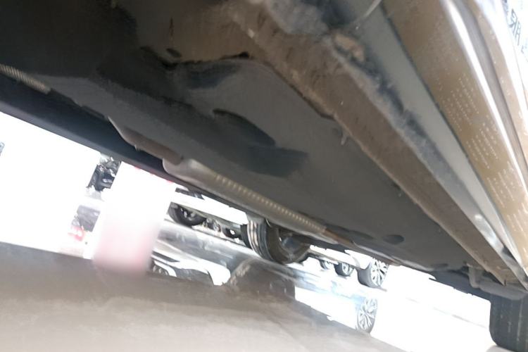 Used Hongqi HS5 2023 2.0T Qixiang Pro Edition Chassis Front Left