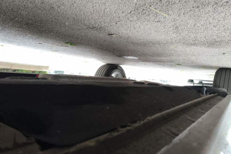 Used Hongqi HS5 2023 2.0T Qixiang Pro Edition Chassis Front Right