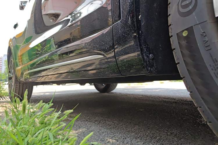 Used Hongqi HS5 2023 2.0T Four-Wheel Drive Flagship Pro Edition Chassis Front Right
