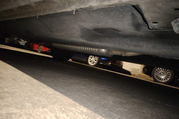 Used Hongqi HS5 2023 2.0T Qixiang Pro Edition Chassis Front Right