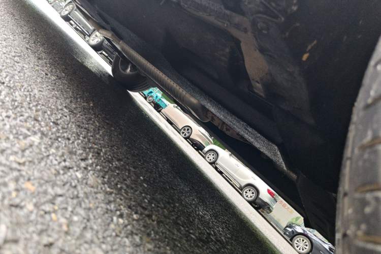 Used Hongqi HS5 2023 2.0T Qixiang Pro Edition Chassis Front Right
