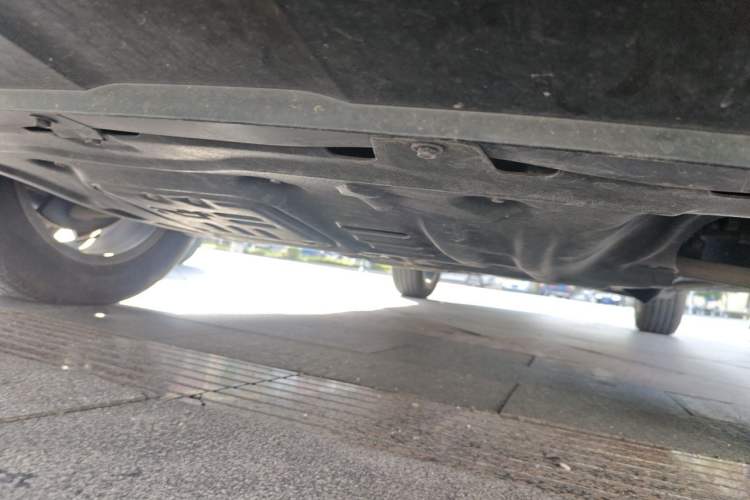Used Hongqi HS5 2023 2.0T Qixiang Pro 500 000th Unit Commemorative Edition Chassis Front