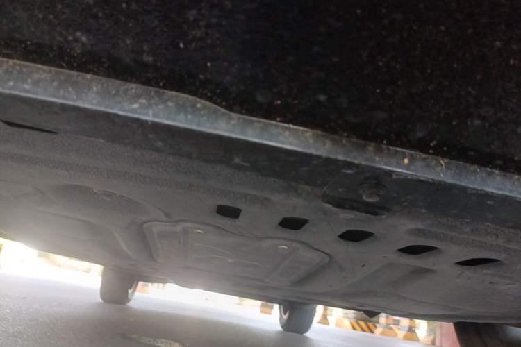 Used Hongqi HS5 2023 2.0T Qixiang Pro Edition Chassis Front