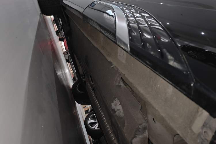 Used Hongqi HS5 2023 2.0T Qixiang Pro Edition Chassis Rear Left