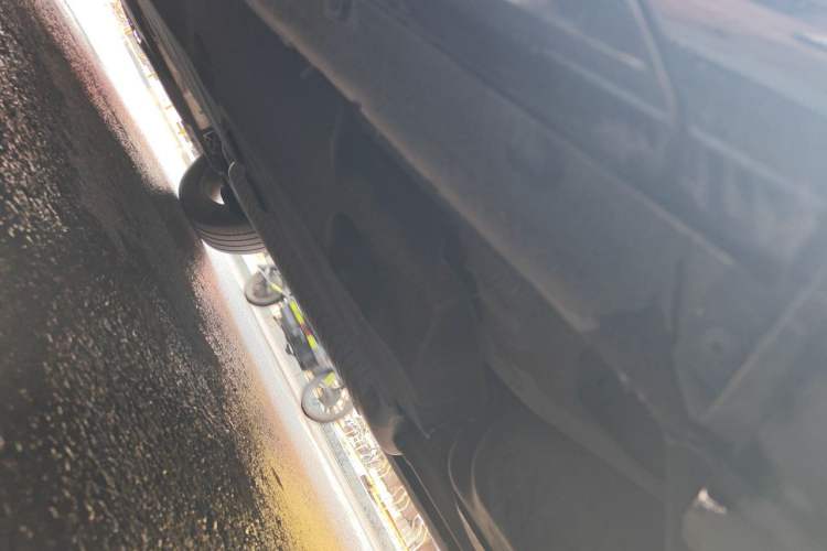 Used Hongqi HS5 2023 2.0T Qixiang Pro Edition Chassis Rear Left