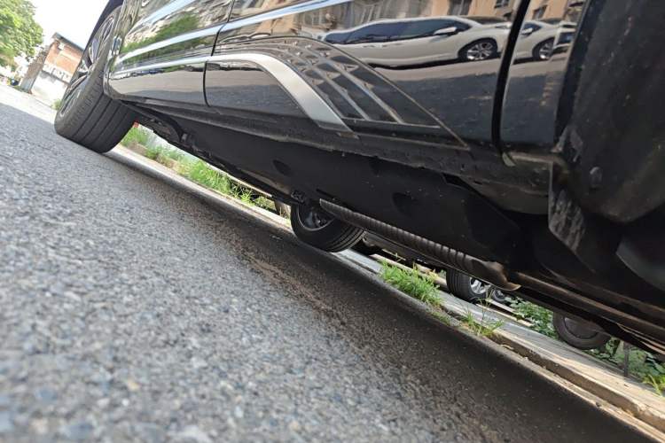 Used Hongqi HS5 2023 2.0T Four-Wheel Drive Flagship Pro Edition Chassis Rear Left