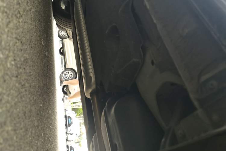 Used Hongqi HS5 2023 2.0T Qixiang Pro Edition Chassis Rear Left