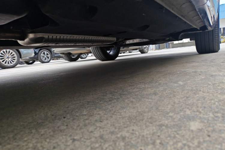 Used Hongqi HS5 2023 2.0T Four-Wheel Drive Flagship Pro Edition Chassis Rear Right