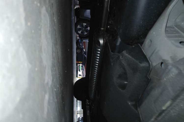 Used Hongqi HS5 2023 2.0T Qixiang Pro Edition Chassis Rear Right