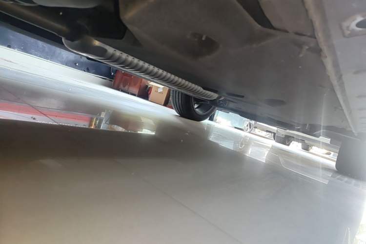 Used Hongqi HS5 2023 2.0T Four-Wheel Drive Flagship Pro Edition Chassis Rear Right