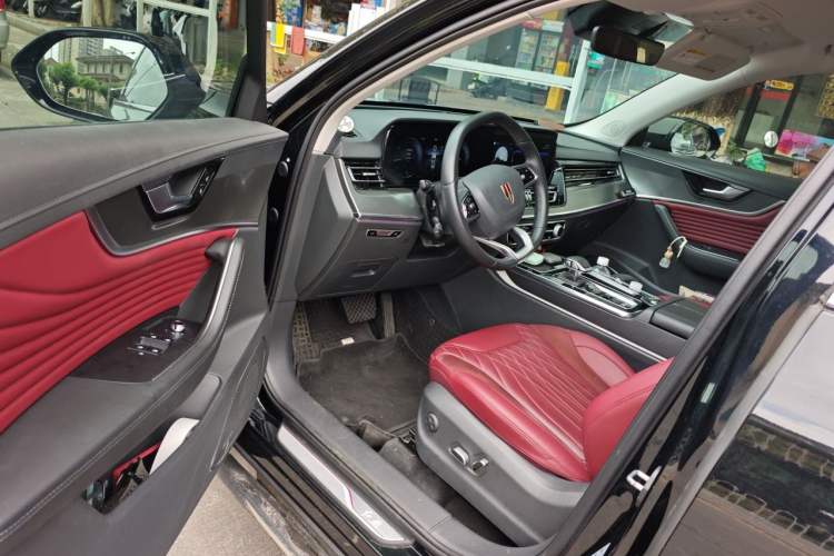 Used Hongqi HS5 2023 2.0T Four-Wheel Drive Flagship Pro Edition Driver Seat