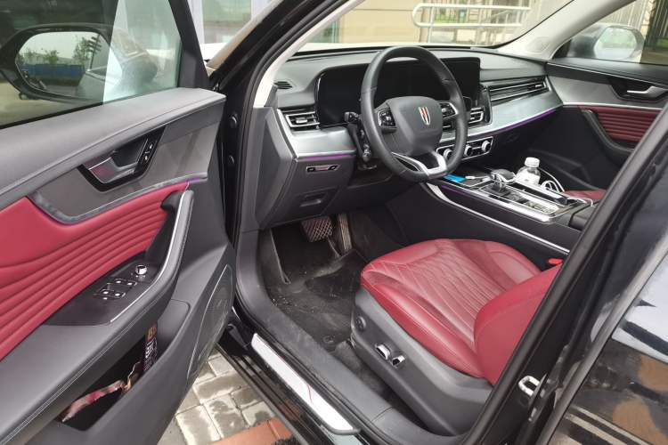 Used Hongqi HS5 2023 2.0T Four-Wheel Drive Flagship Pro Edition Driver Seat