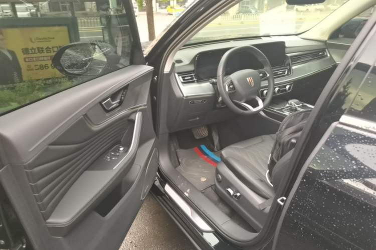 Used Hongqi HS5 2023 2.0T Four-Wheel Drive Flagship Pro Edition Driver Seat
