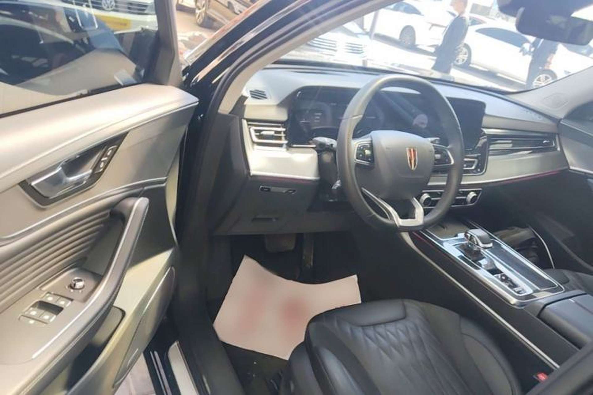 Used Hongqi HS5 2023 2.0T Four-Wheel Drive Flagship Pro Edition Driver Seat
